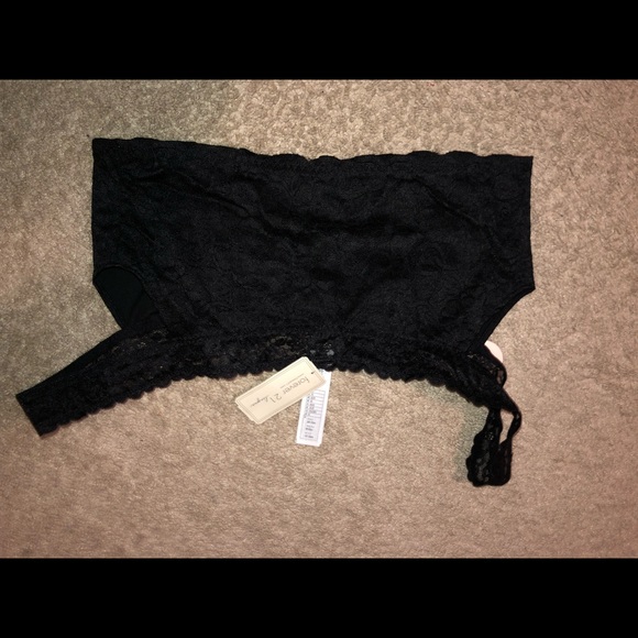 Black Lacey bralette - Picture 2 of 3